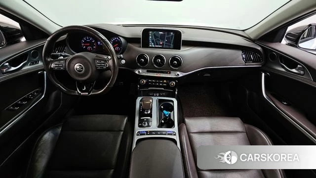 Kia Stinger id 3911966 из Кореи 17