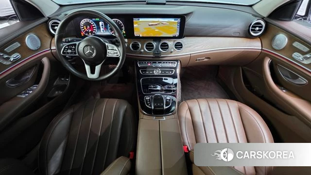Mercedes-Benz E-Class W213 id 4604839 из Кореи 34