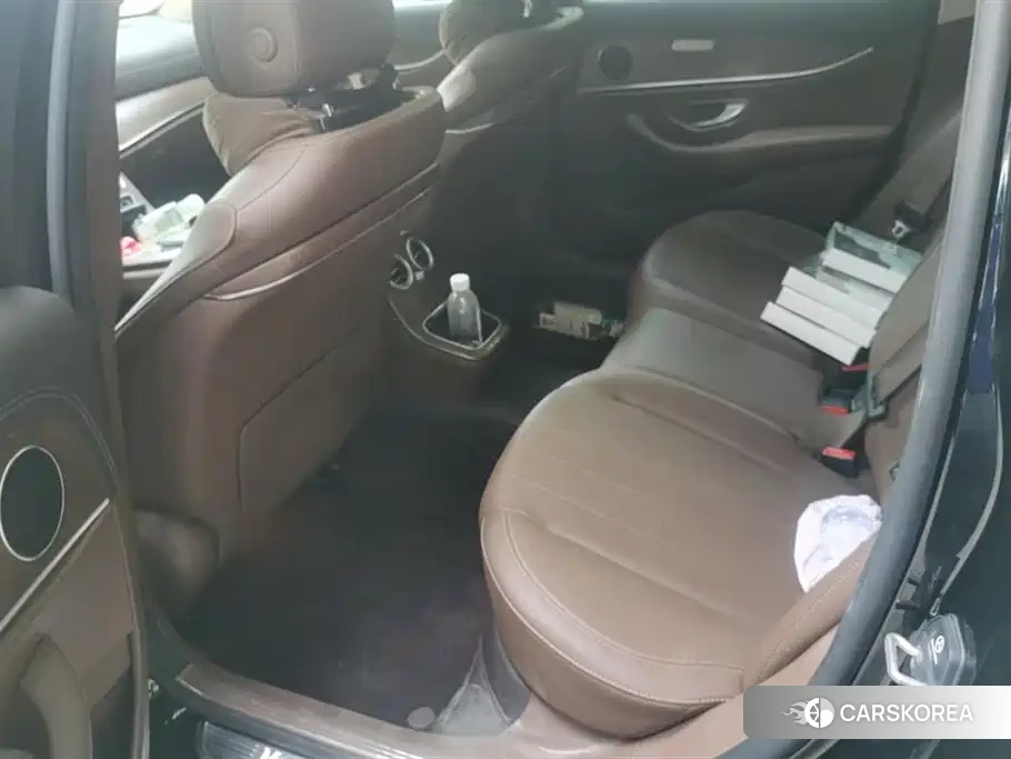 Mercedes-Benz E-Class id 4547268 из Китая 13