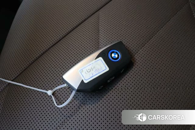 BMW iX id 4236153 из Китая 17