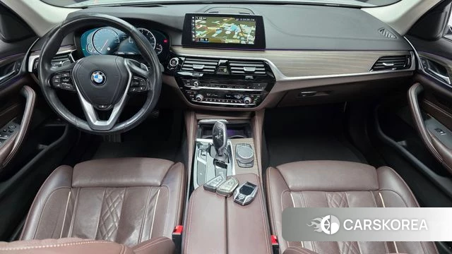 BMW 5 Series (G30) id 3917182 из Кореи 17