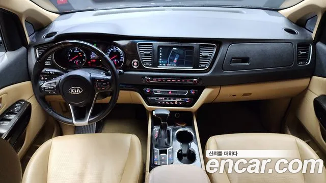 Kia The New Carnival id 2401334 из Кореи 17