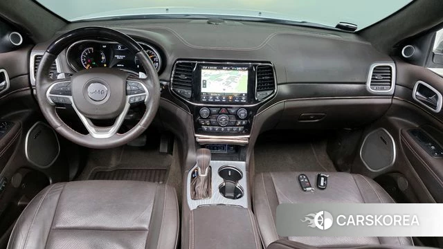 Jeep Grand Cherokee id 4225257 из Кореи 32