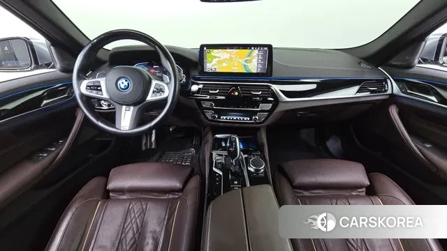 BMW 5 Series (G30) id 3726267 из Кореи 17