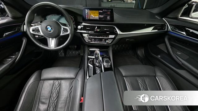 BMW 5 Series (G30) id 4377262 из Кореи 17