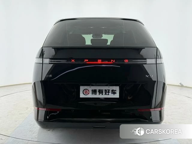 Xiaopeng Motors Xiaopeng X9 id 4235898 из Китая 11