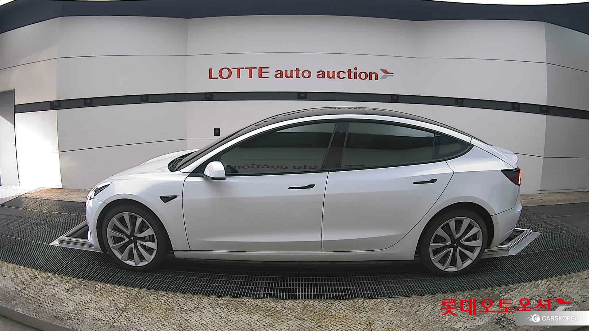 Tesla Model 3 Long Range id 3881981 из Кореи 34