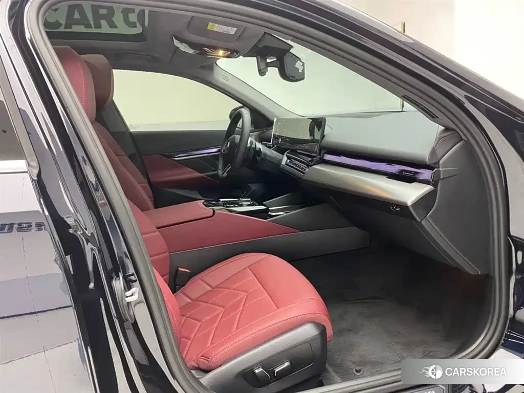 BMW 5 series id 4512981 из Китая 25