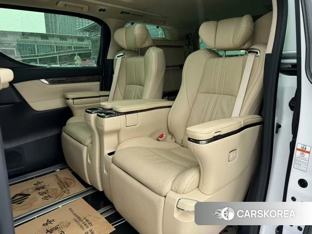 Toyota Elfa id 4273182 из Китая 10