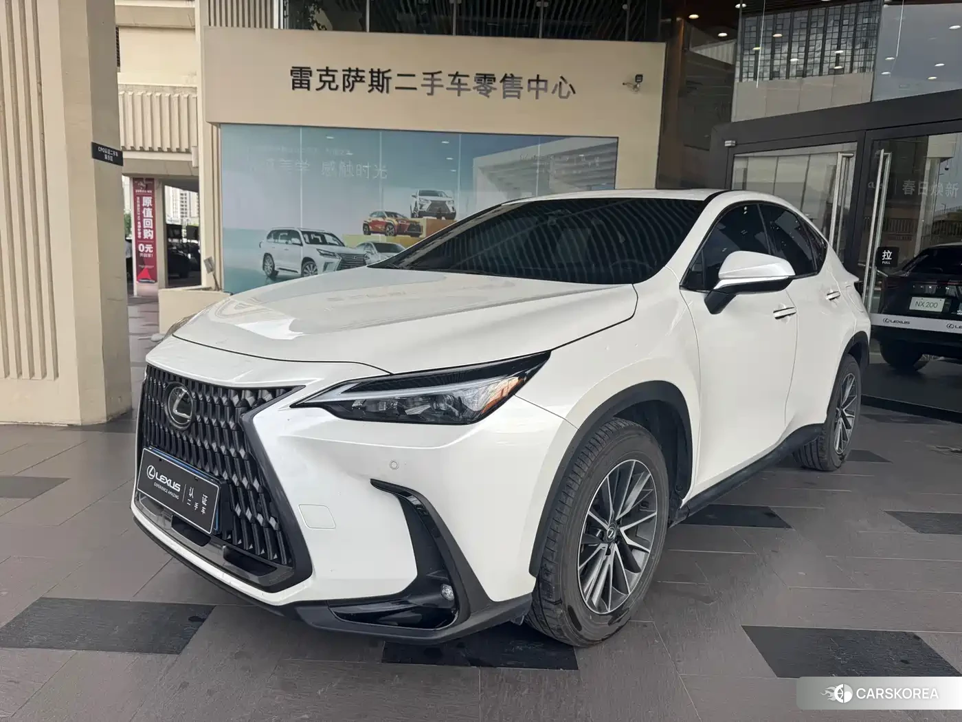 Lexus NX id 4539165 из Китая 15