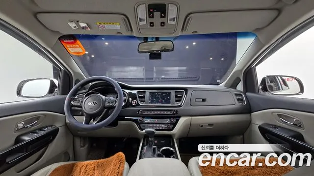 Kia The New Carnival id 2418877 из Кореи 17