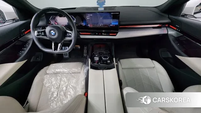 BMW 5 Series (G60) id 3689824 из Кореи 17