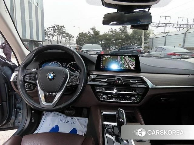 BMW 5 Series (G30) id 3899537 из Кореи 17