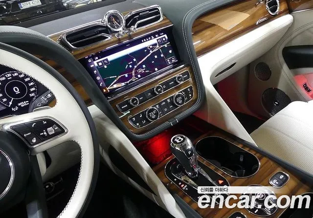 Bentley Bentayga id 2852461 из Кореи 17