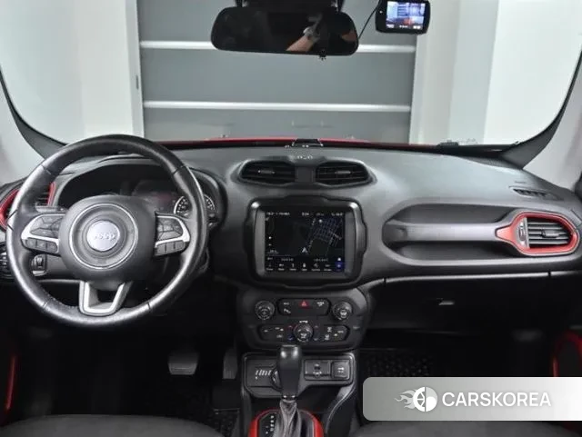 Jeep Renegade id 3095930 из Кореи 17