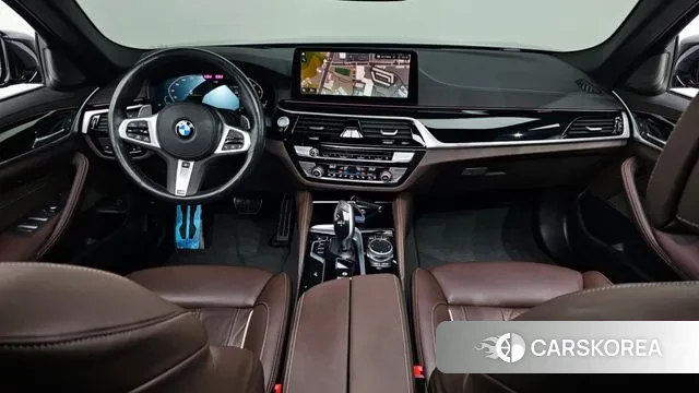 BMW 5 Series (G30) id 3758935 из Кореи 17