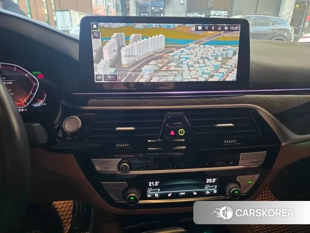 BMW 5 Series (G30) id 3592452 из Кореи 8