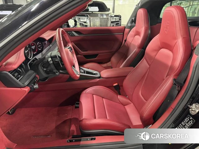 Porsche 911(992) id 4650370 из Кореи 14