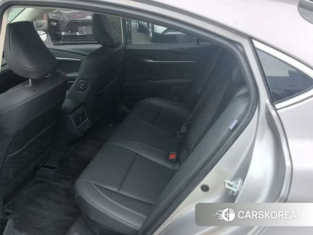 Toyota Camry id 4321253 из Китая 9