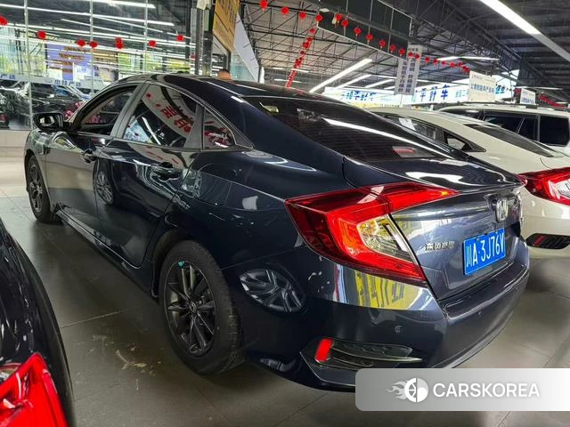 Honda Civic id 4215186 из Китая 7