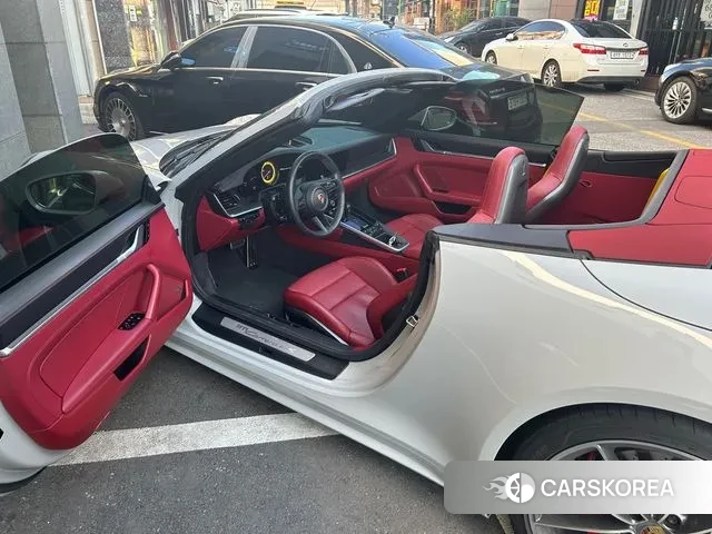 Porsche 911(992) id 3023666 из Кореи 15