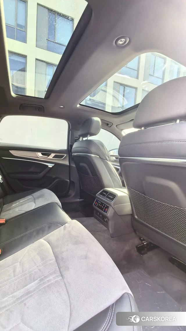 Audi A6L id 4275992 из Китая 14