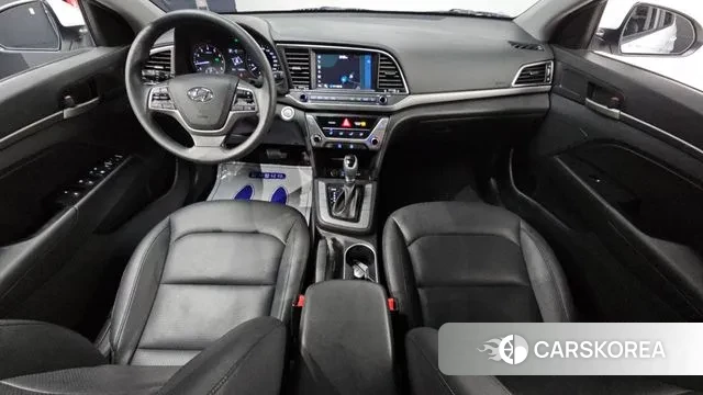 Hyundai Avante AD id 2971588 из Кореи 17