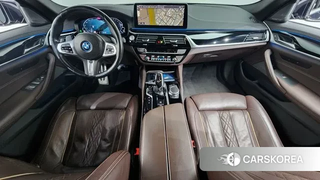 BMW 5 Series (G30) id 3701928 из Кореи 17