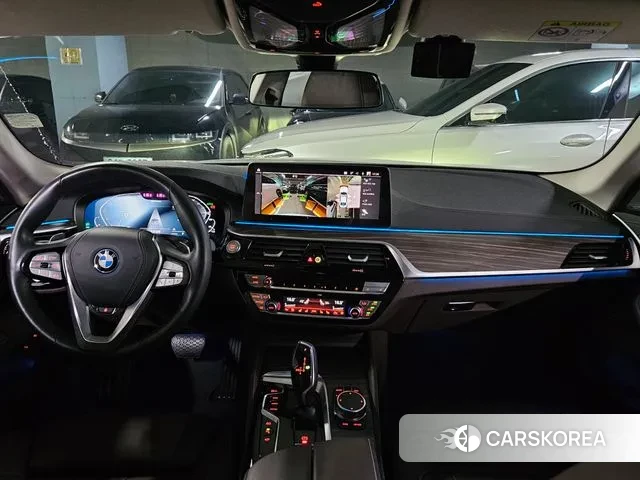 BMW 5 Series (G30) id 3207715 из Кореи 17