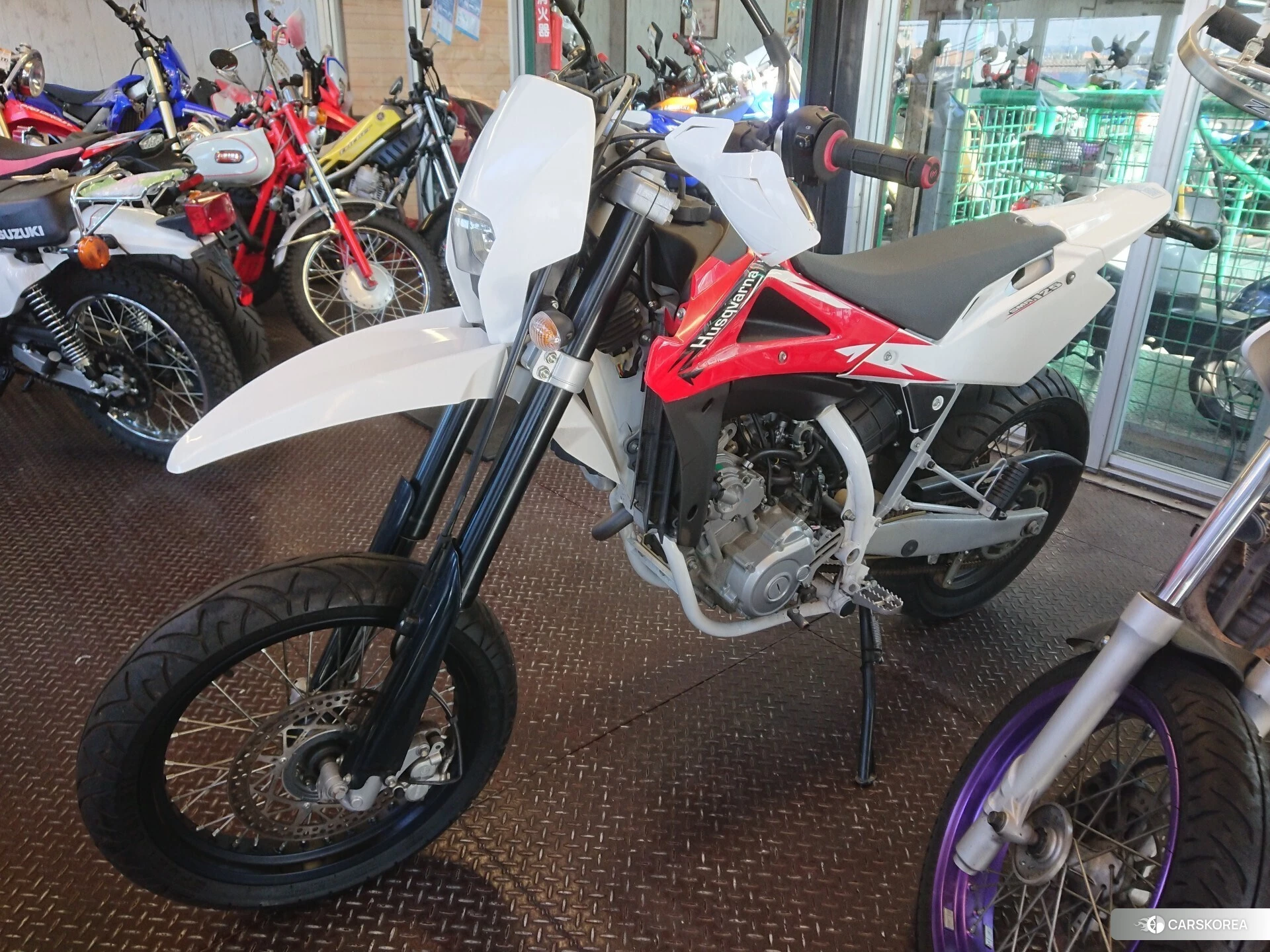Husqvarna SMR125 id 4320465 из Японии 7