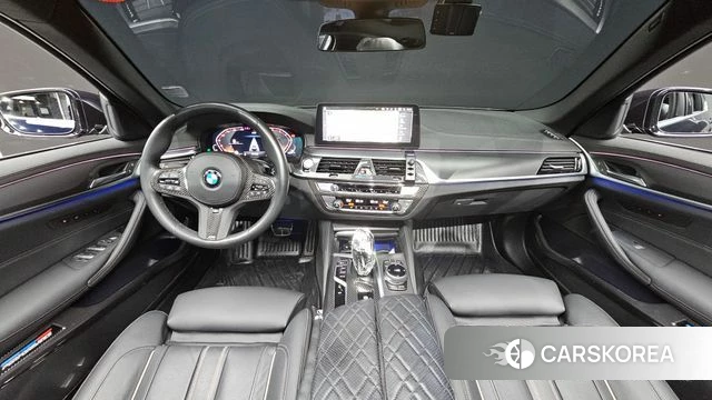 BMW 5 Series (G30) id 3826667 из Кореи 17