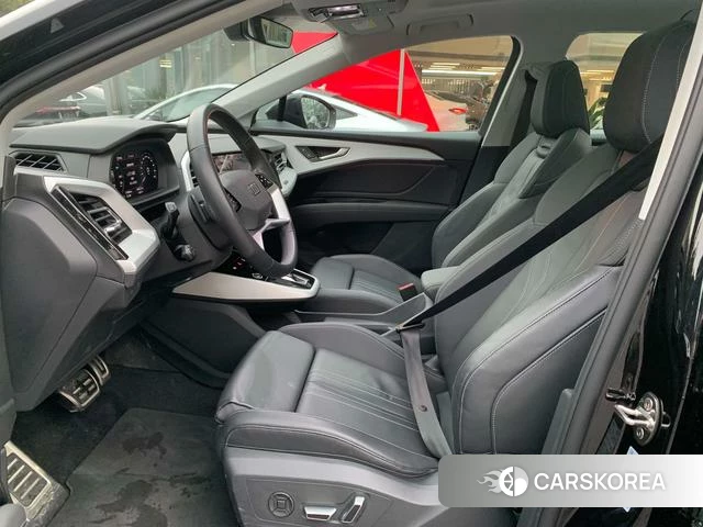 Audi Q5 e-tron id 4301812 из Китая 17