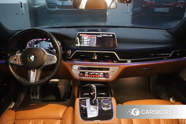 BMW 7 Series (G11) id 3534424 из Кореи 17