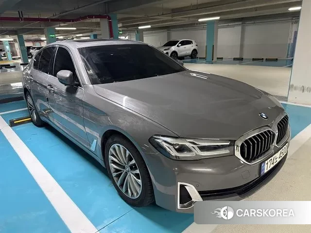 BMW 5 Series (G30) id 3517117 из Кореи 13