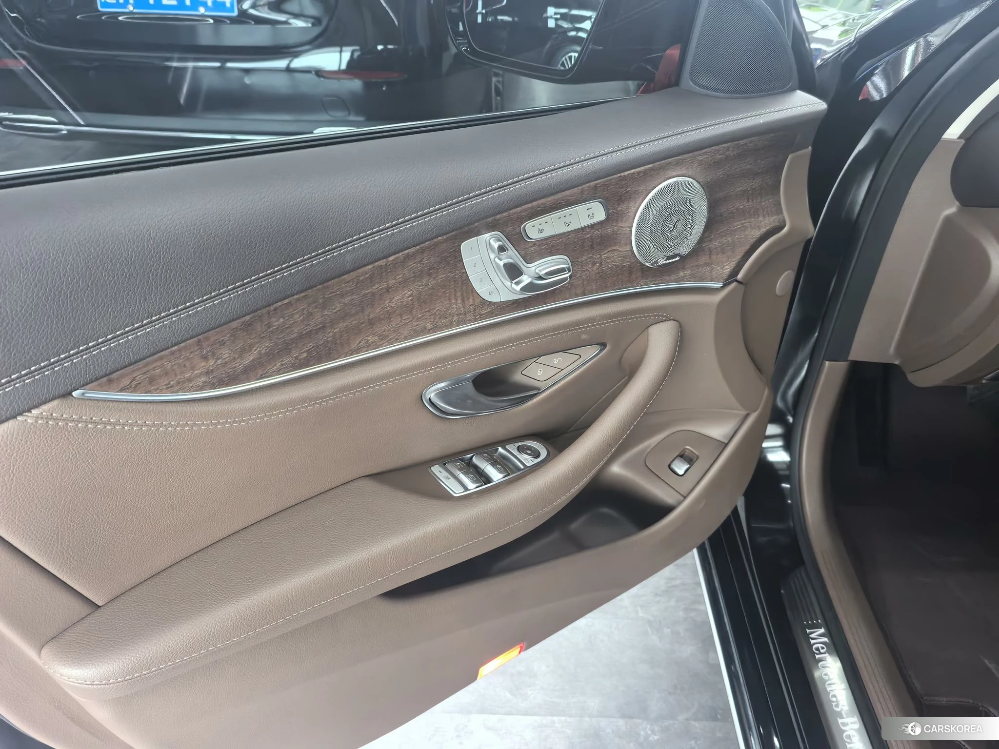 Mercedes-Benz E-class id 4453937 из Китая 13