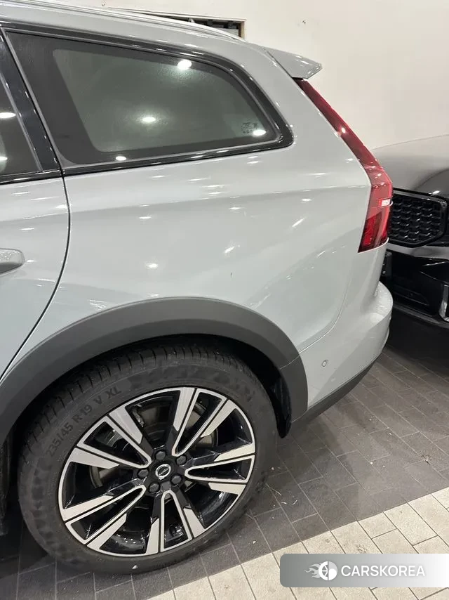 Volvo V60 Cross-Country 2nd Generation id 3206655 из Кореи 9