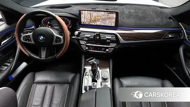 BMW 5 Series (G30) id 3764627 из Кореи 17