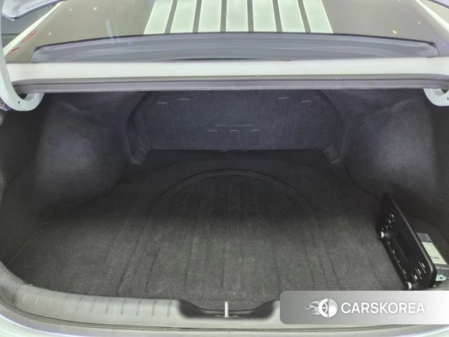 Hyundai Avante Hybrid (CN7) id 4599935 из Кореи 17