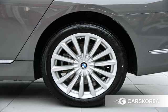BMW 7 series id 4271133 из Китая 17