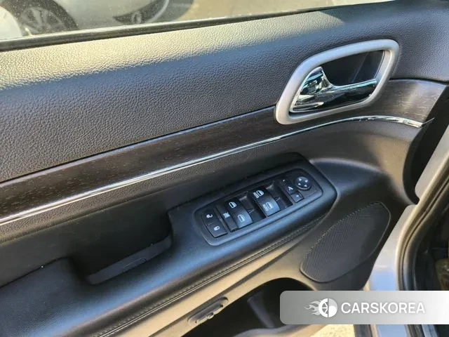 Jeep Grand Cherokee id 3330666 из Кореи 16