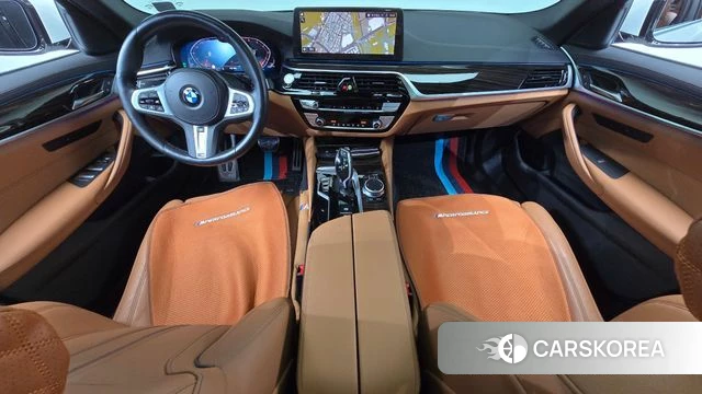 BMW 5 Series (G30) id 4202337 из Кореи 32