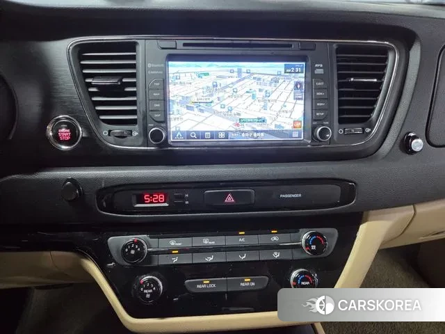 Kia All New Carnival id 3308291 из Кореи 17