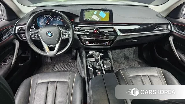 BMW 5 Series (G30) id 3238999 из Кореи 17