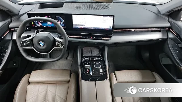 BMW 5 Series (G60) id 3512526 из Кореи 17