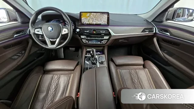 BMW 5 Series (G30) id 3721663 из Кореи 17