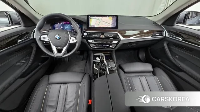 BMW 5 Series (G30) id 3596865 из Кореи 17