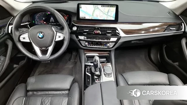 BMW 5 Series (G30) id 2964276 из Кореи 17