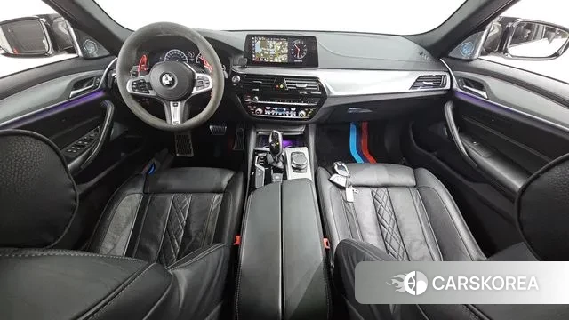 BMW 5 Series (G30) id 3161541 из Кореи 17