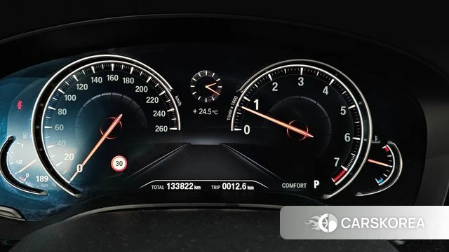 BMW 5 Series (G30) id 4403345 из Кореи 30