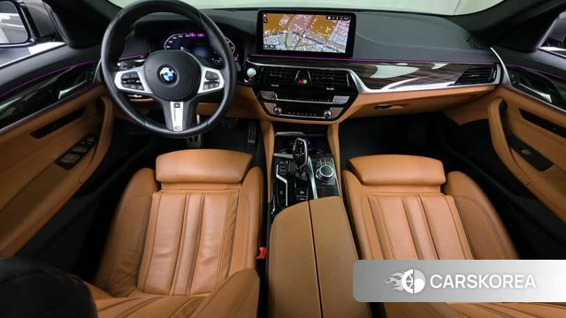 BMW 5 Series (G30) id 3871696 из Кореи 17